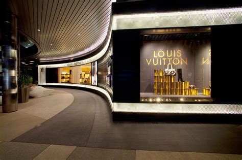 louis vuitton santa monica plaza.